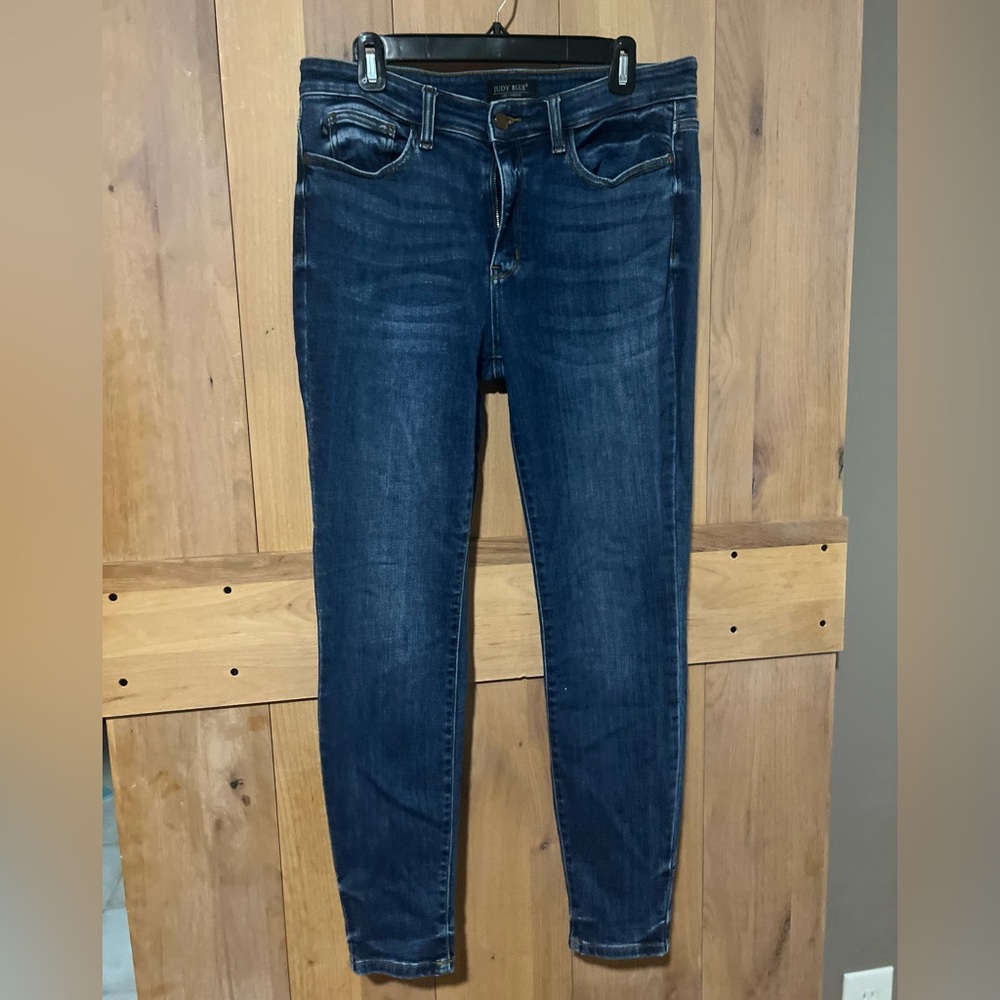 Judy Blue dark wash skinny jeans